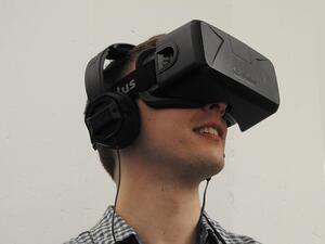 Facebook може да представи безжични Oculus VR за 200 долара 