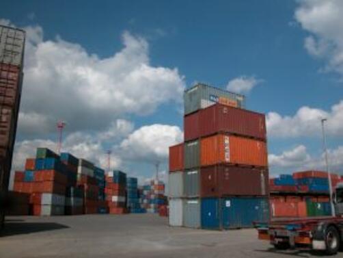 Китайският износ към САЩ нарасна през октомври с 8 3 за