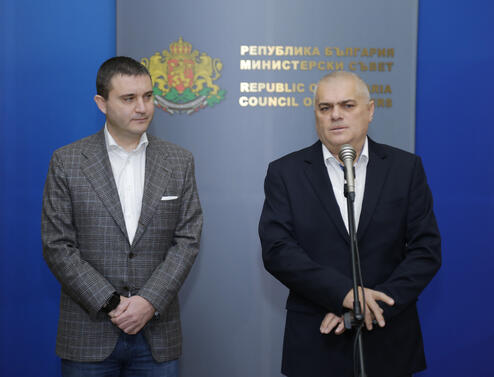 Здравният министър Кирил Ананиев и финансовият министър Владислав Горанов са