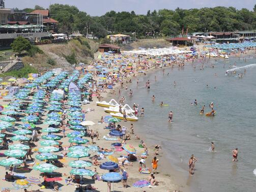 Над 1 5 млн туристи са посетили България през юни което