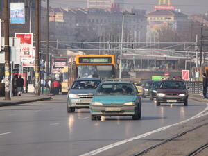 Движението по ремонтираното платно на бул. “България“ стартира в петък