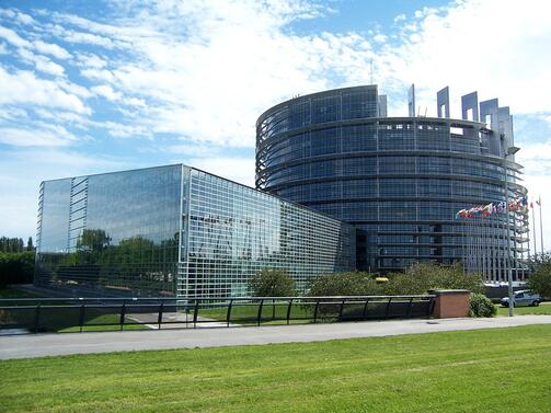 Европейският парламент започва разследване на британския евродепутат Найджъл Фараж заради