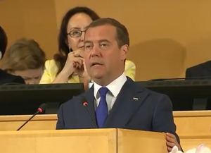 Медведев: Протекционизмът оказва отрицателно влияние върху пазара на труда