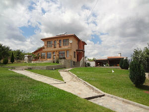 Повишава се интересът към еднофамилни и двуфамилни жилища в Бургас и региона, отчитат от общината