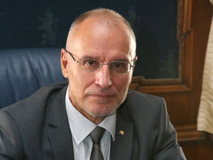 Гуверньорът на БНБ: Еврото ще помогне за повишаването на доходите в България