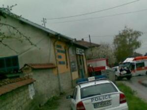 Полицейска кола се сблъска с линейка във Великотърновско*