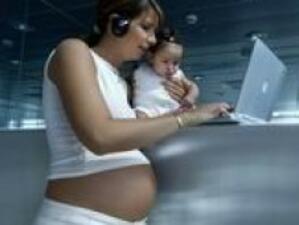 Отлагат гласуването за отпуска по майчинство и "бащинство"