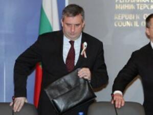 Станишев и Калфин укрили доходи за 2009 г.