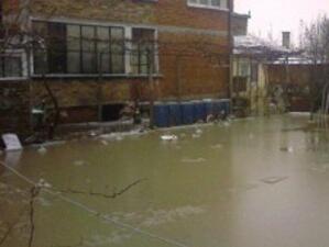 Пороен дъжд предизвика наводнение в Бургас и Слънчев бряг