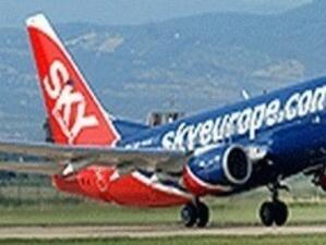 Kомпанията SkyEurope фалира и заряза 140 пътници на бургаското летище