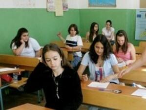 Димитър Камбуров: 20% от учениците не завършват образованието си