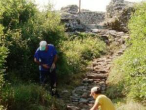 Разчистват крепост край Ивайловград за туристи