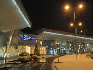 Летище София е обслужило близо 3,5 млн. пътници през 2011 г. 