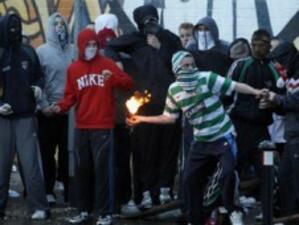 Протестантските паради отново предизвикаха размирици в Северна Ирландия