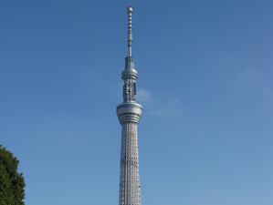 Отваря врати най-високата кула в света