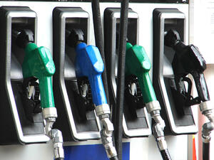 Иновация сваля цените на горивата, химикалите и лекарствата