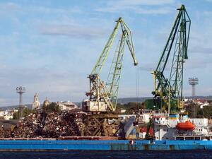 Китайска компания подписа договор за разширяване на пристанище Варна