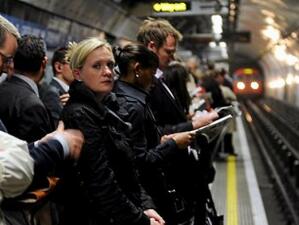 Лондонското метро започва да работи и нощем