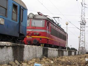 БДЖ спира осем влака от движение заради ремонт на локомотиви