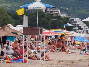 Работодатели възразиха срещу махането на търговските обекти от плажовете