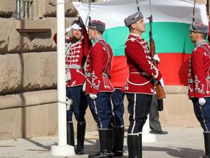 България чества 111 години от обявяването на независимостта