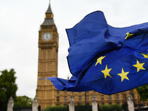 ЕС отсрочва Брекзит до 22 май, ако парламентът в Лондон одобри сделката за развода