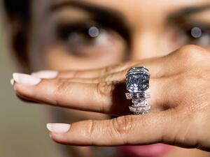”Лукойл” продаде бизнеса си с диаманти за $1.4 млрд.