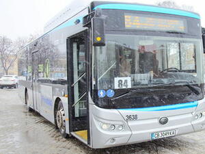 От днес между летището и центъра на София се движи електроавтобус