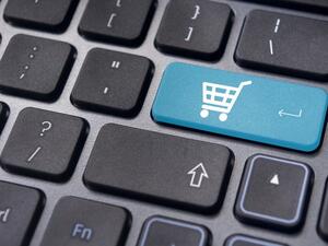 Онлайн пазаруването отново расте най-много
