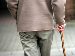 Пенсионерите, работещи на свободна практика, трябва да плащат здравни осигуровки