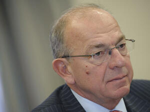 Атанас Папаризов е определен за представител на България при СТО