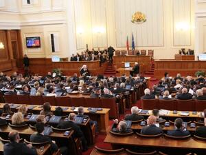 Народното събрание продължава с окончателното гласуване на промените в Гражданско процесуалния