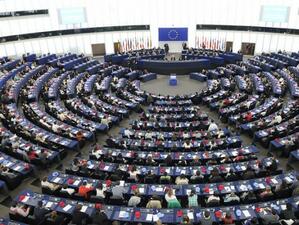 Европейските депутати обсъждат нови правила за комуникациите онлайн