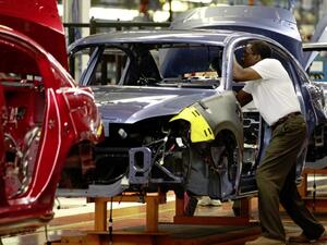 „Дженерал Моторс“ предупреди за загуба на работни места в САЩ заради митата