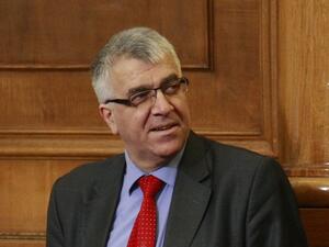 Депутатите задължиха Горанов да представи стратегия за управление на дълга
