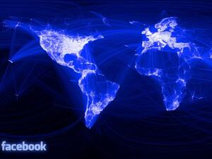 Акциите на Facebook потънаха до рекордно ниска цена