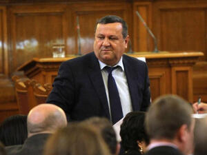 Х. Адемов: Проблемите на хората с увреждания не започват с оставката на Петков