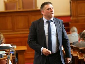 Няма да се развалят приватизационни сделки, обяви Данаил Кирилов