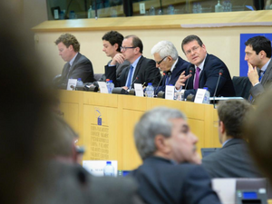 ЕС е на път да изпълни проекта за енергиен съюз, обяви Брюксел