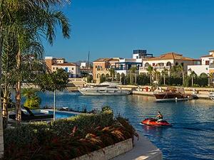 Главоломен растеж на пазара на недвижими имоти в Кипър