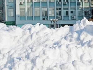 България остава под снежна блокада