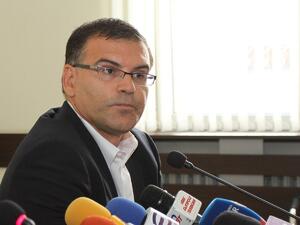 Дянков с условие за ръста на заплатите в силовите министерства
