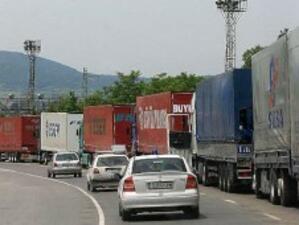 Ограничават движението на камиони от 20 май