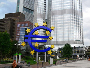 ЕЦБ ще започне изкупуване на държавни облигации