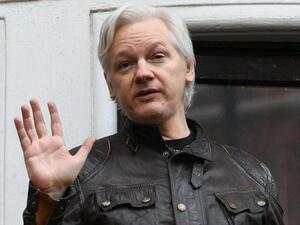 Еквадор е прекратил политическото убежище на основателя на „Уикилийкс“ 