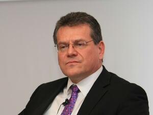Шефчович е оптимист за нов транзитен газов договор Русия-Украйна