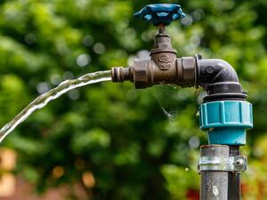 КНСБ предлага ваучери за вода за социално слаби граждани