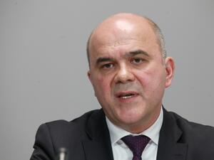Премиерът Борисов поиска и прие оставката на министър Бисер Петков	