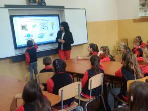 EVN България награди с дигитална учебна дъска учениците от ОУ „Любен Каравелов“ Бургас 