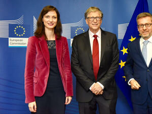 Българският еврокомисар Мария Габриел се срещна с Бил Гейтс